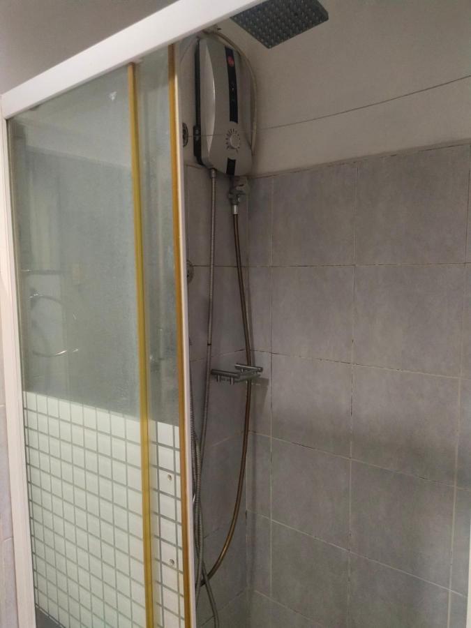 Rhm Sea Residences Condostaycation Moa,Smx Pasay Exteriör bild